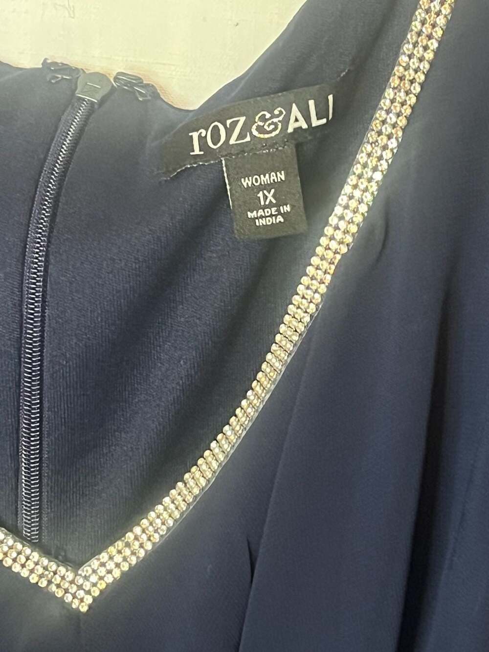 Roz & Ali Navy Blue Cold Shoulder Ruffle Pant Jumpsuit Rhinestone Neckline 1X - Picture 6 of 9
